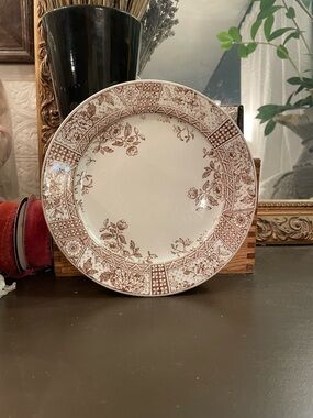 Challinor & Mayer “Melbourne” Pattern England White Brown Floral Decorative